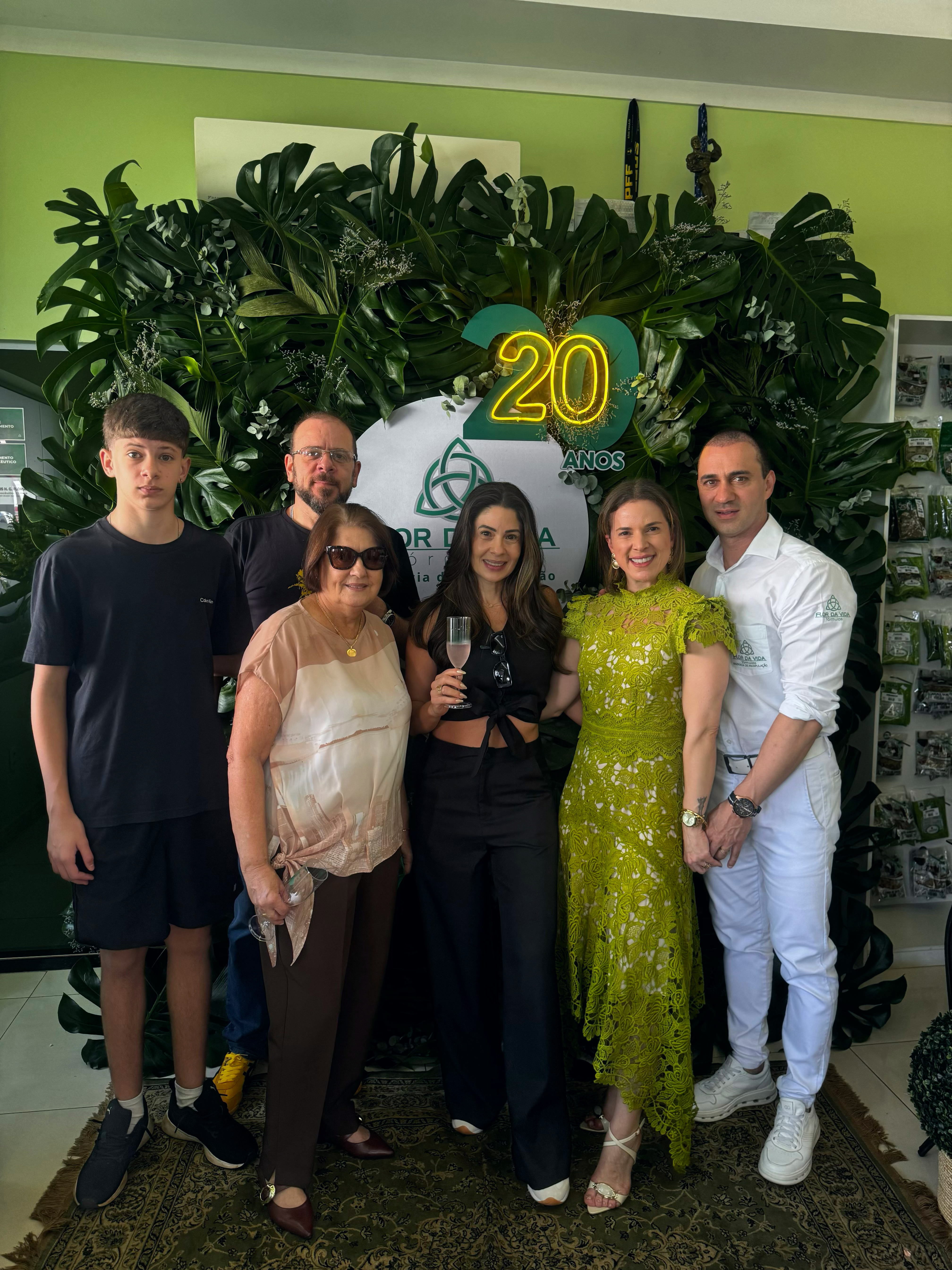 Duas décadas de cuidado: Flor da Vida Fórmulas celebra 20 anos de história em Cafelândia (SP) - foto 14
